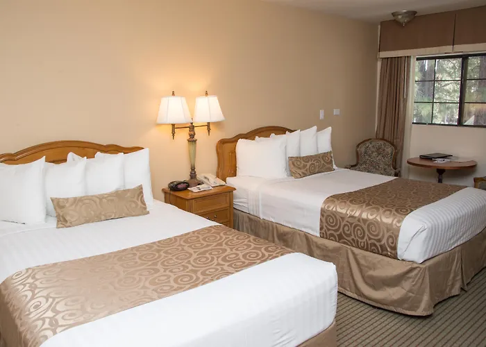 Chateau Big Bear Boutique Hotel, BW Signature Collection